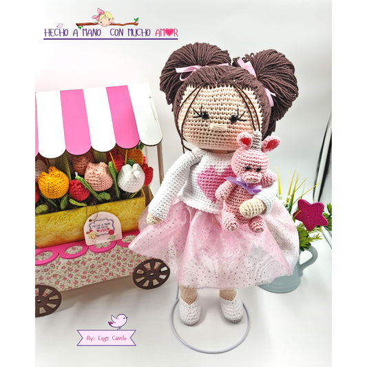 Muñeca con unicornio y tutu a crochet